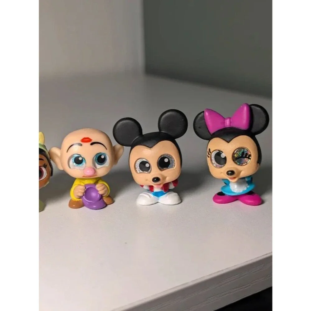Disney lot doorables